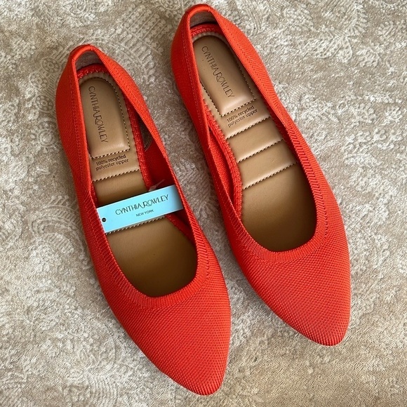 Brand New Cynthia Rowley Chelsea Flats Almond Toe Slip On Orange Fabric Knit - Picture 1 of 15